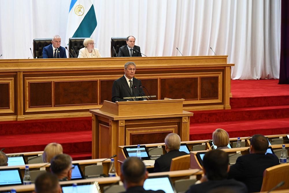 Андрея Назарова единогласно избрали Председателем Госсобрания – Курултая Башкортостана Андрея Назарова единогласно избрали Председателем Госсобрания – Курултая Башкортостана
