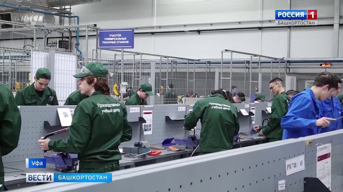 Из премьера в спикеры: Андрей Назаров избран председателем Госсобрания Башкирии – репортаж «Вестей»