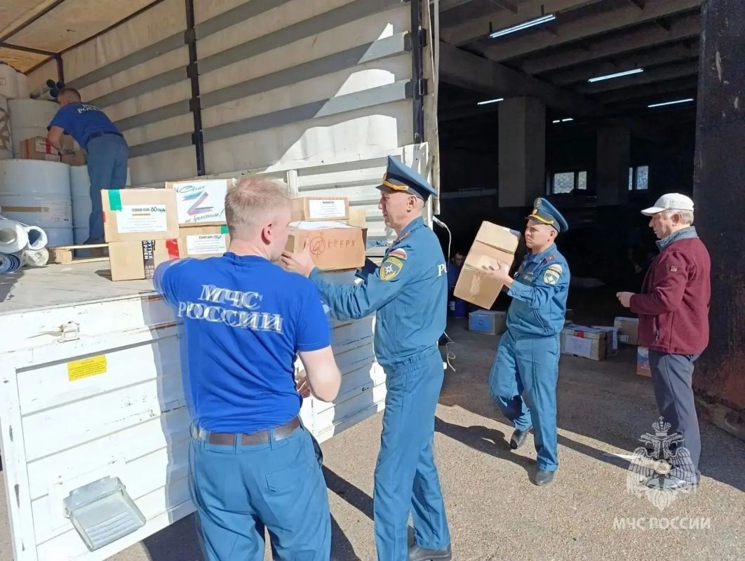 Башкирские спасатели направили новую партию адресной гуманитарной помощи в зону СВО Башкирские спасатели направили новую партию адресной гуманитарной помощи в зону СВО