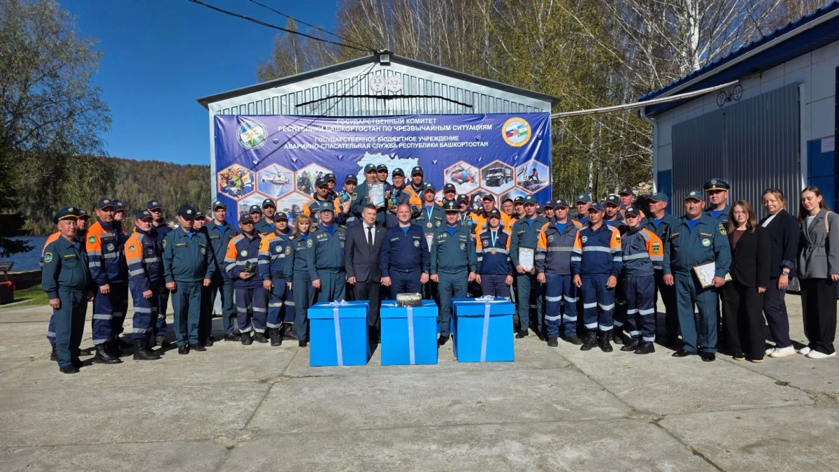 На Павловском водохранилище завершились четырехдневные соревнования среди команд водолазов Аварийно-спасательной службы Госкомитета РБ по ЧС, которые собрались со всей республики На Павловском водохранилище завершились четырехдневные соревнования среди команд водолазов Аварийно-спасательной службы Госкомитета РБ по ЧС, которые собрались со всей республики