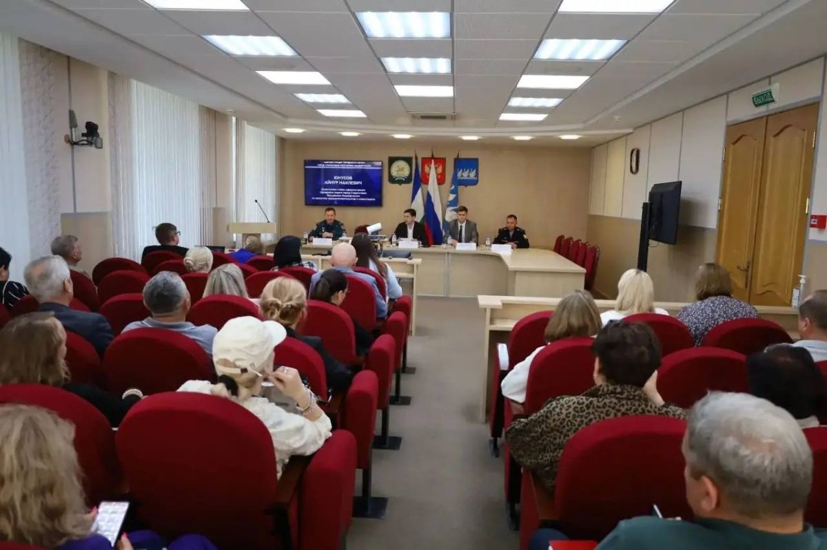 В администрации города прошло совещание по соблюдению правил пожарной безопасности в торговых центрах В администрации города прошло совещание по соблюдению правил пожарной безопасности в торговых центрах