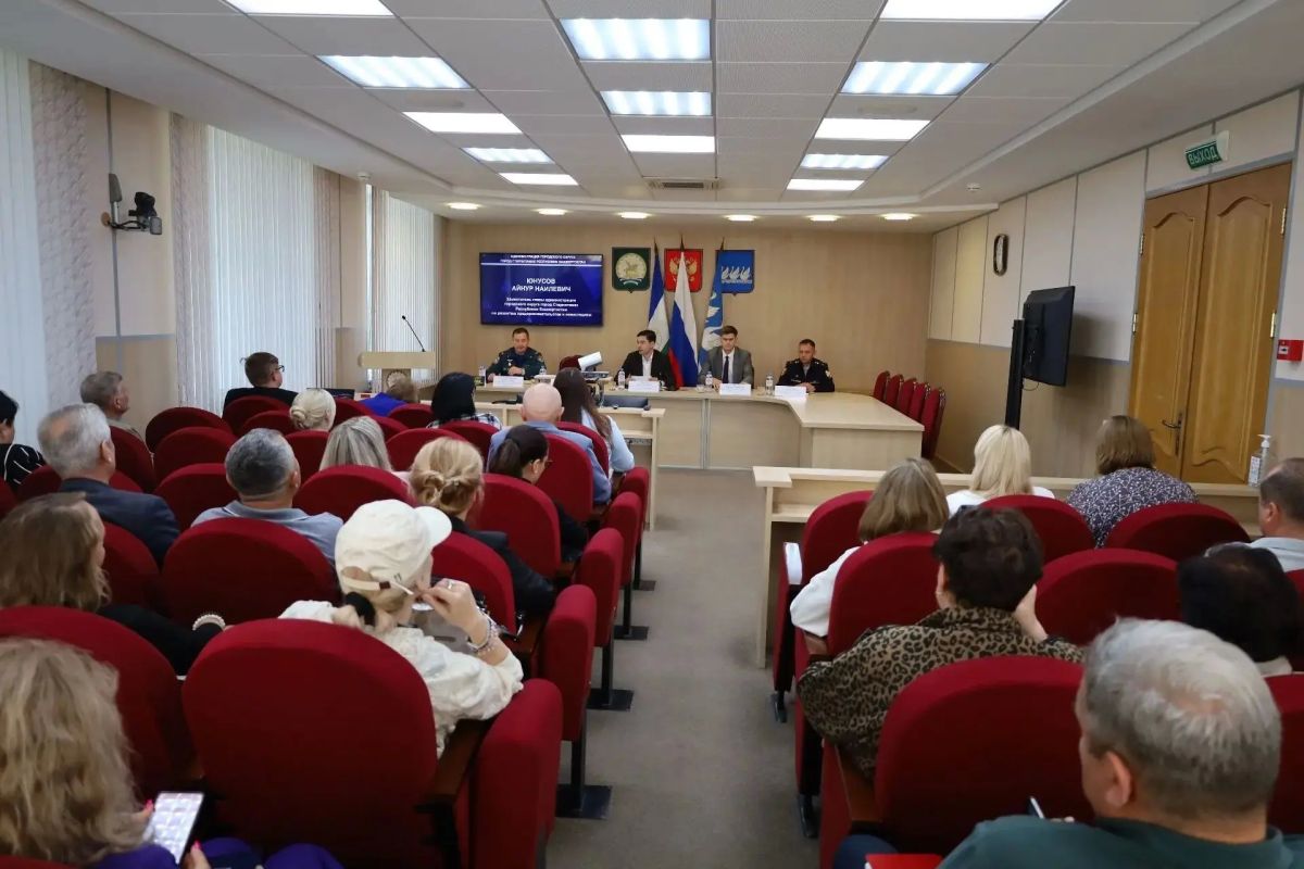 В администрации города прошло совещание по соблюдению правил пожарной безопасности в торговых центрах В администрации города прошло совещание по соблюдению правил пожарной безопасности в торговых центрах