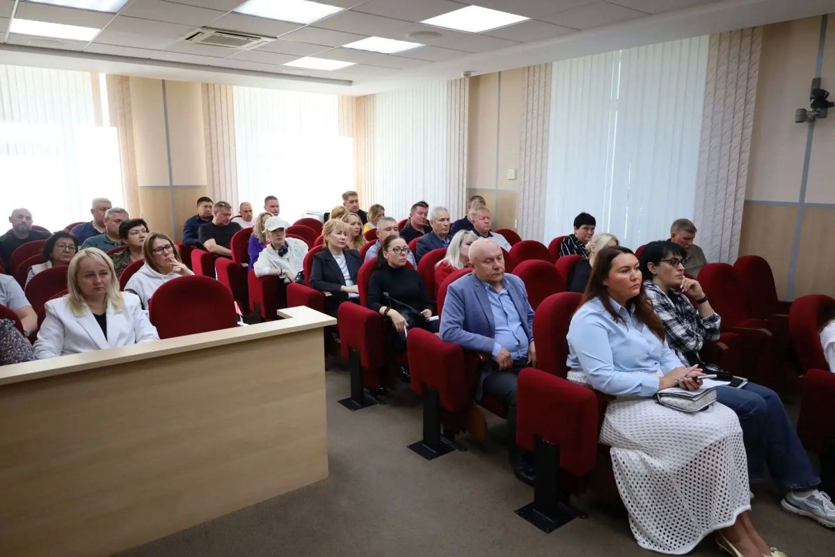 В администрации города прошло совещание по соблюдению правил пожарной безопасности в торговых центрах В администрации города прошло совещание по соблюдению правил пожарной безопасности в торговых центрах