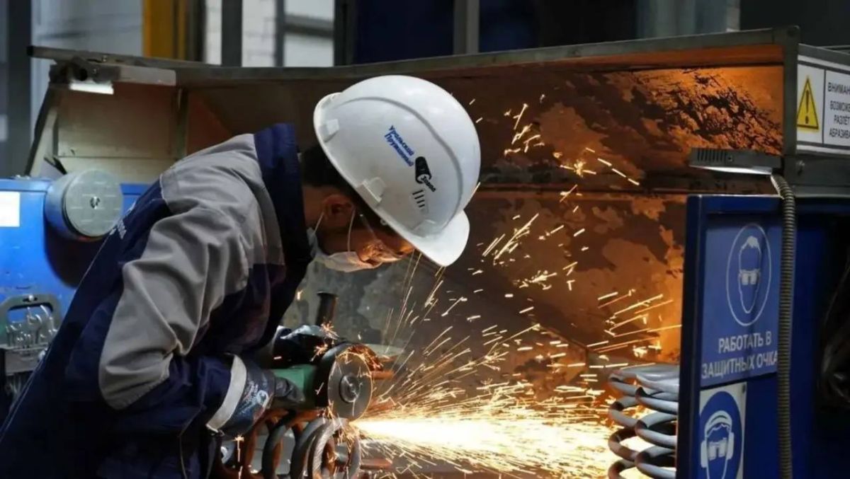 Александр Шельдяев поздравил машиностроителей Башкортостана с их профессиональным праздником Александр Шельдяев поздравил машиностроителей Башкортостана с их профессиональным праздником