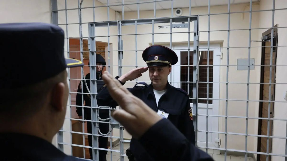 Министр внутренних дел по Республике Башкортостан проверил работу подразделений МВД в Илишевском районе Министр внутренних дел по Республике Башкортостан проверил работу подразделений МВД в Илишевском районе