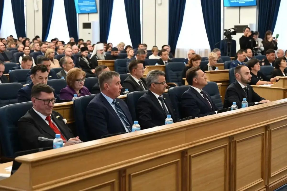 Радий Хабиров: Поздравил депутатов Совета города Уфы шестого созыва с началом работы Радий Хабиров: Поздравил депутатов Совета города Уфы шестого созыва с началом работы