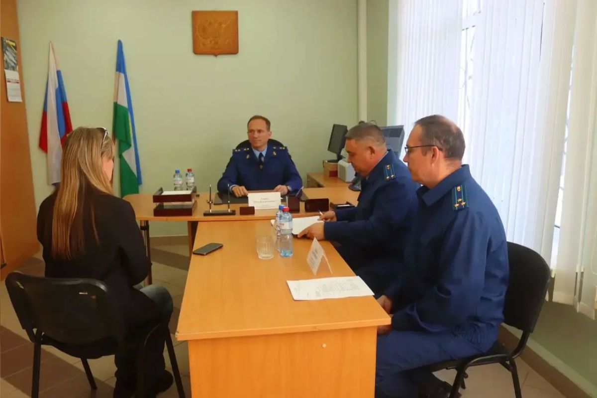 Прокурор Республики Башкортостан Иван Грибов провел прием граждан Прокурор Республики Башкортостан Иван Грибов провел прием граждан