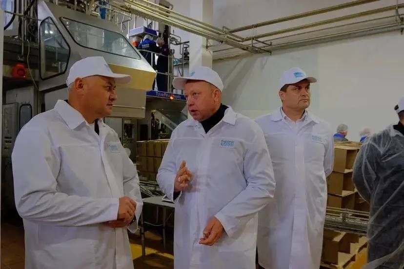 Александр Шельдяев в рамках рабочей поездки также посетил молочный комбинат и филиал «Башспирта» в Бирске Александр Шельдяев в рамках рабочей поездки также посетил молочный комбинат и филиал «Башспирта» в Бирске