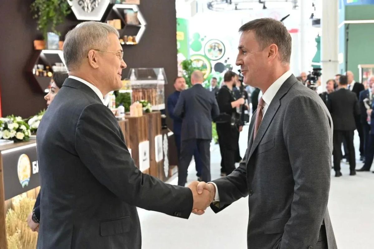 Радий Хабиров: Делегация Башкортостана работает на Российской агропромышленной выставке «Золотая осень» в Москве Радий Хабиров: Делегация Башкортостана работает на Российской агропромышленной выставке «Золотая осень» в Москве