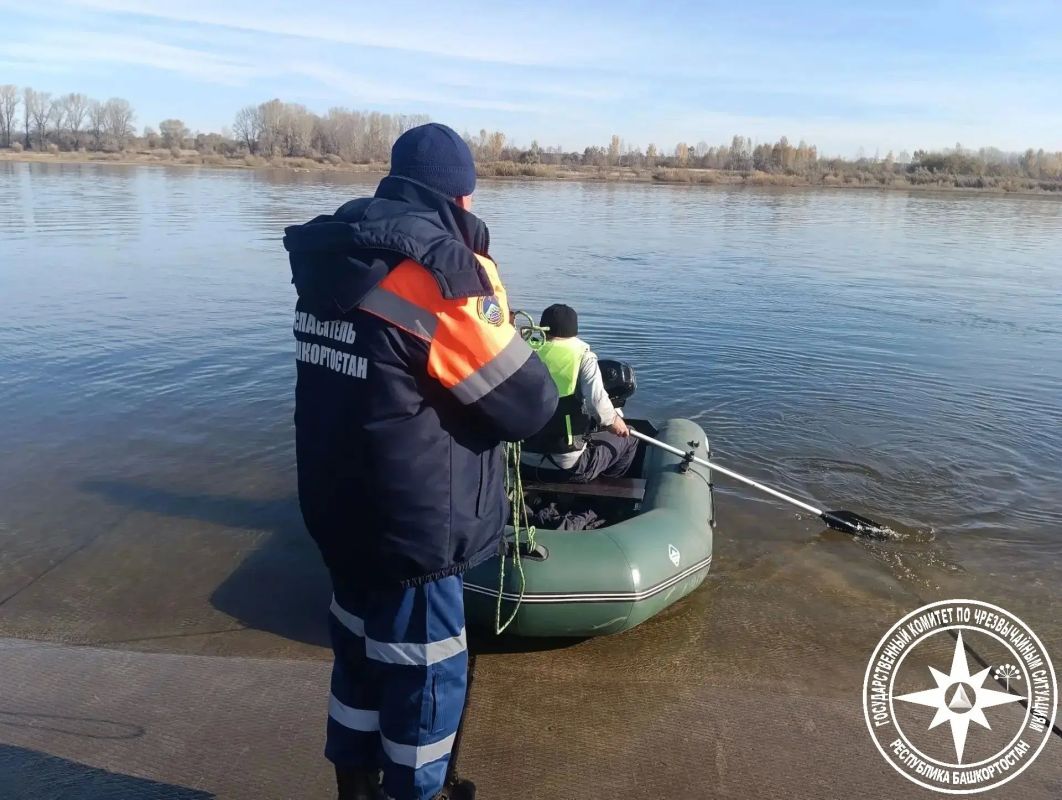 Осень окончательно вступила в свои права: летний зной забыт, пляжи опустели, а вода в реках и озёрах стала холодной Осень окончательно вступила в свои права: летний зной забыт, пляжи опустели, а вода в реках и озёрах стала холодной