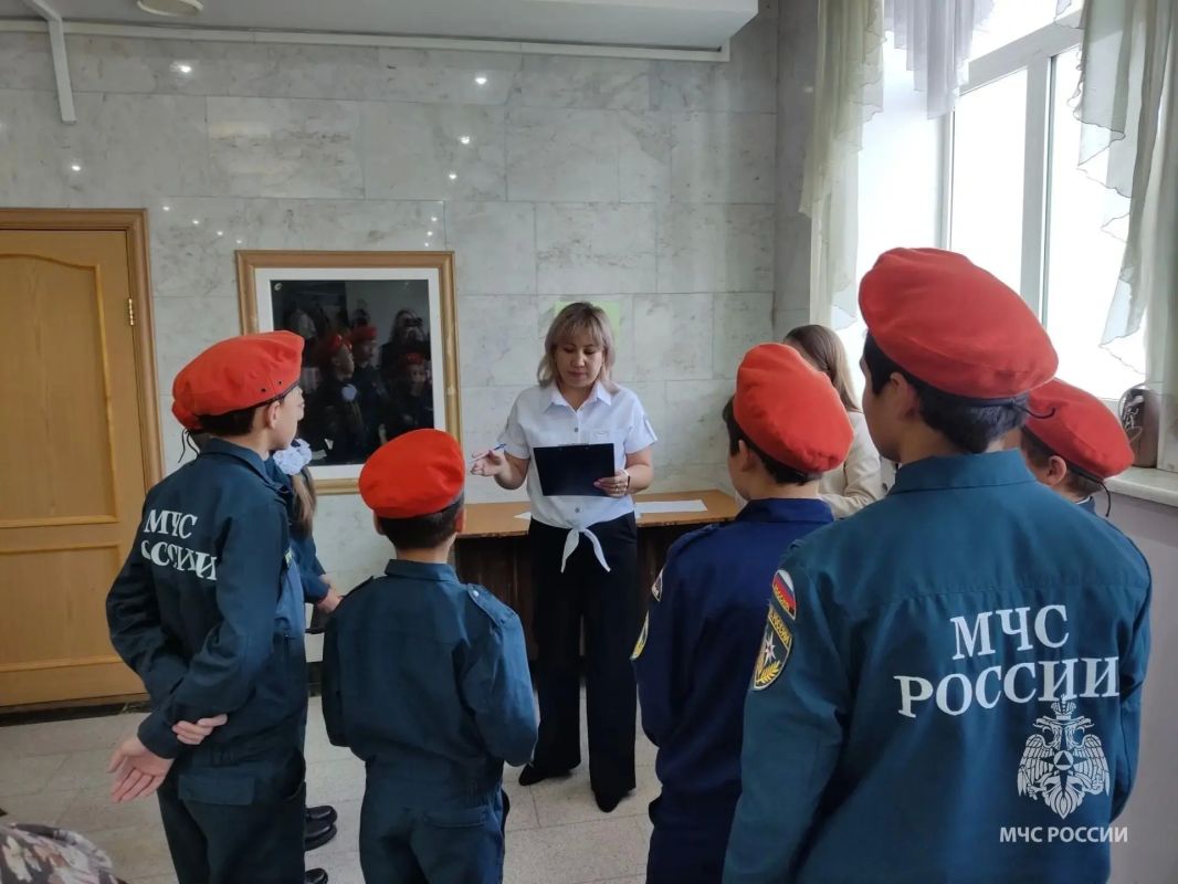 Заместитель начальника управления надзорной деятельности и профилактической работы Главного управления Рустем Файзуллин рассказал, как предупредить пожары и избежать гибели и травмирования детей Заместитель начальника управления надзорной деятельности и профилактической работы Главного управления Рустем Файзуллин рассказал, как предупредить пожары и избежать гибели и травмирования детей