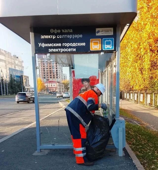 Тёплая солнечная погода способствует активному проведению работ по благоустройству Тёплая солнечная погода способствует активному проведению работ по благоустройству