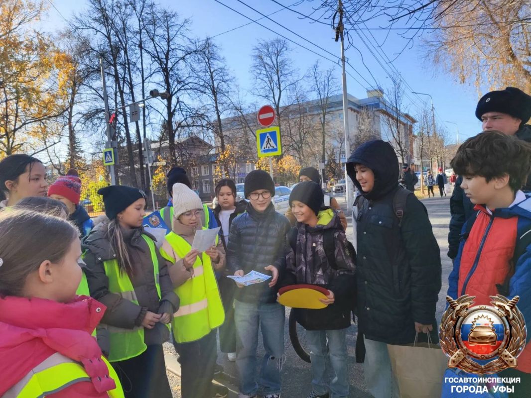Госавтоинспекция Уфы вместе со школьниками провела акцию «Пассажир №1» Госавтоинспекция Уфы вместе со школьниками провела акцию «Пассажир №1»