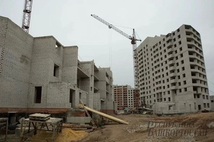 В Уфе строитель сорвался с 30-го этажа