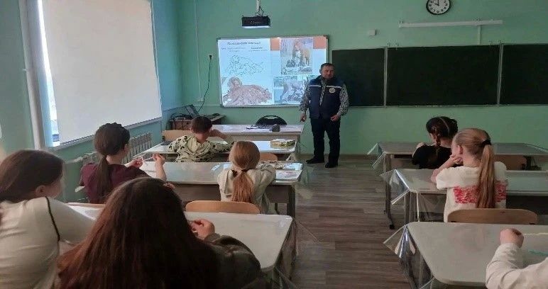 28 октября 2026 года сотрудники Бирского территориального отдела Государственного комитета Республики Башкортостан по ветеринарии провели очередной урок «Доброты» в МБУ «Гимназия имени Гали Сокороя» Татышлинского района 28 октября 2026 года сотрудники Бирского территориального отдела Государственного комитета Республики Башкортостан по ветеринарии провели очередной урок «Доброты» в МБУ «Гимназия имени Гали Сокороя» Татышлинского района