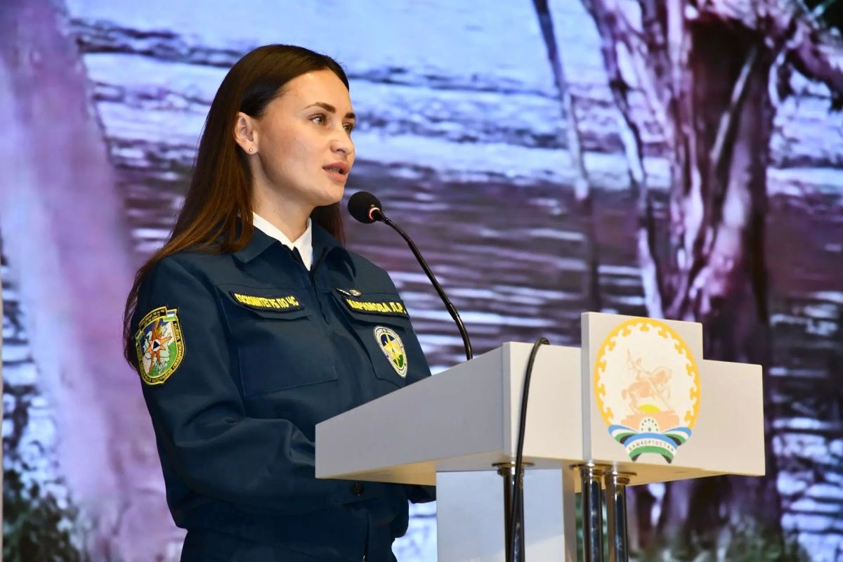 Сегодня в Аскинском районном Доме культуры прошло торжественное мероприятие, посвящённое 95-летию районной газеты «Аскинская новь» Сегодня в Аскинском районном Доме культуры прошло торжественное мероприятие, посвящённое 95-летию районной газеты «Аскинская новь»
