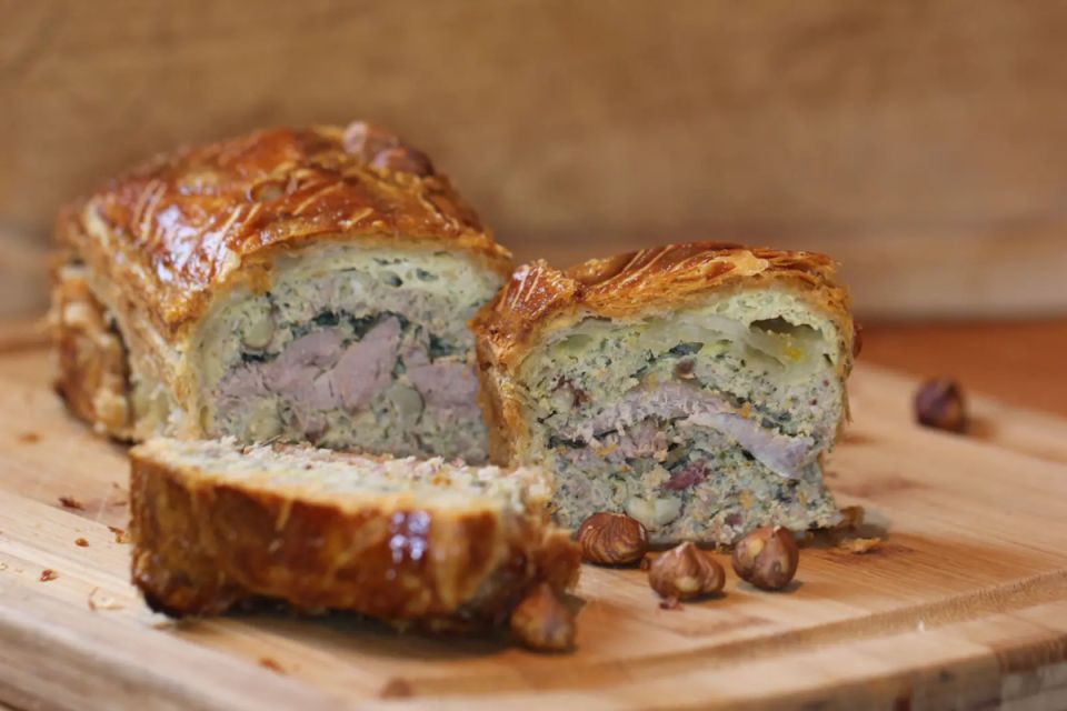 Фантастический мясной пирог по-французски: как приготовить вкуснейший паштет в тесте
