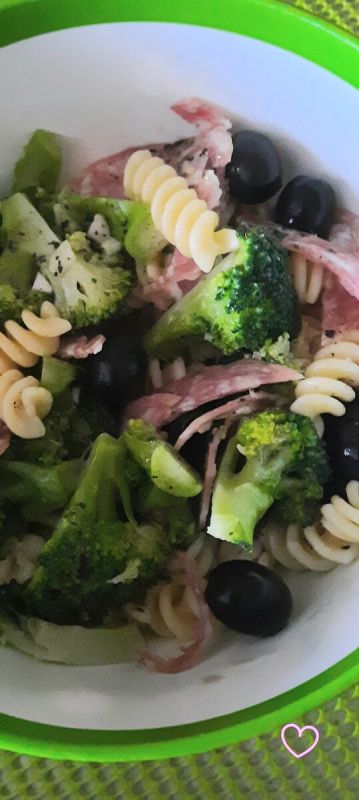 Итальянский салат с фузилли: вкус, который покорит ваше сердце