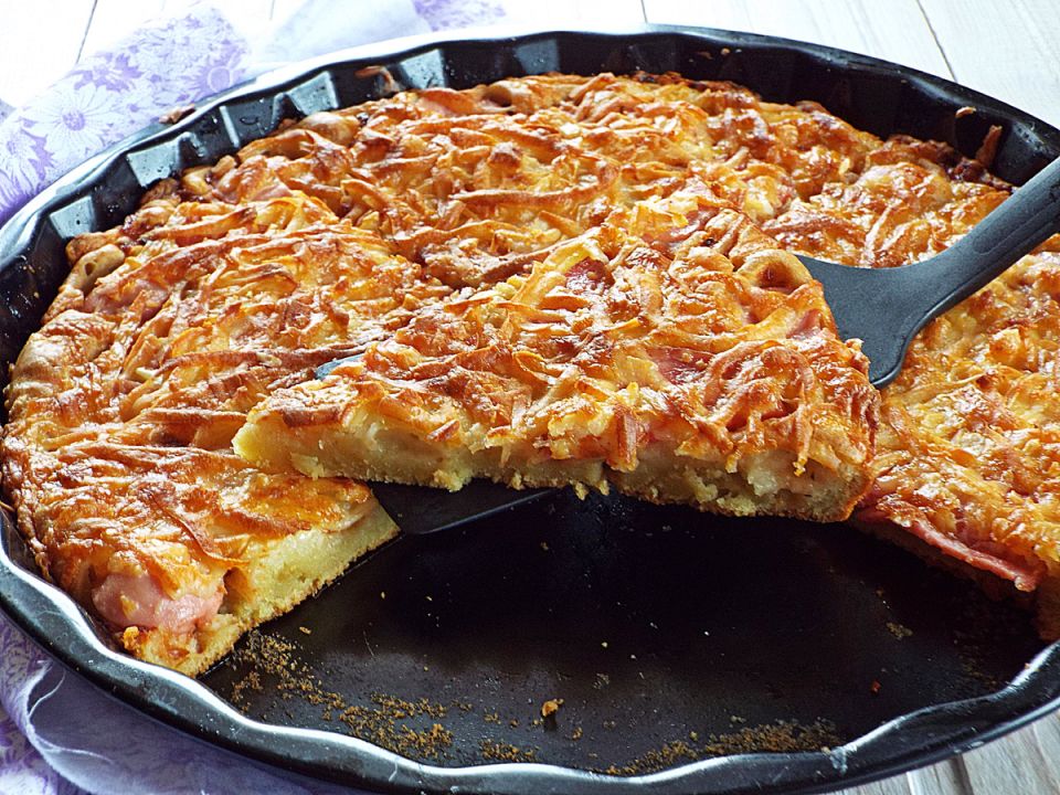 Когда жизнь ставит перед вами выбор, что перекусить — пицца на кефире всегда под рукой!